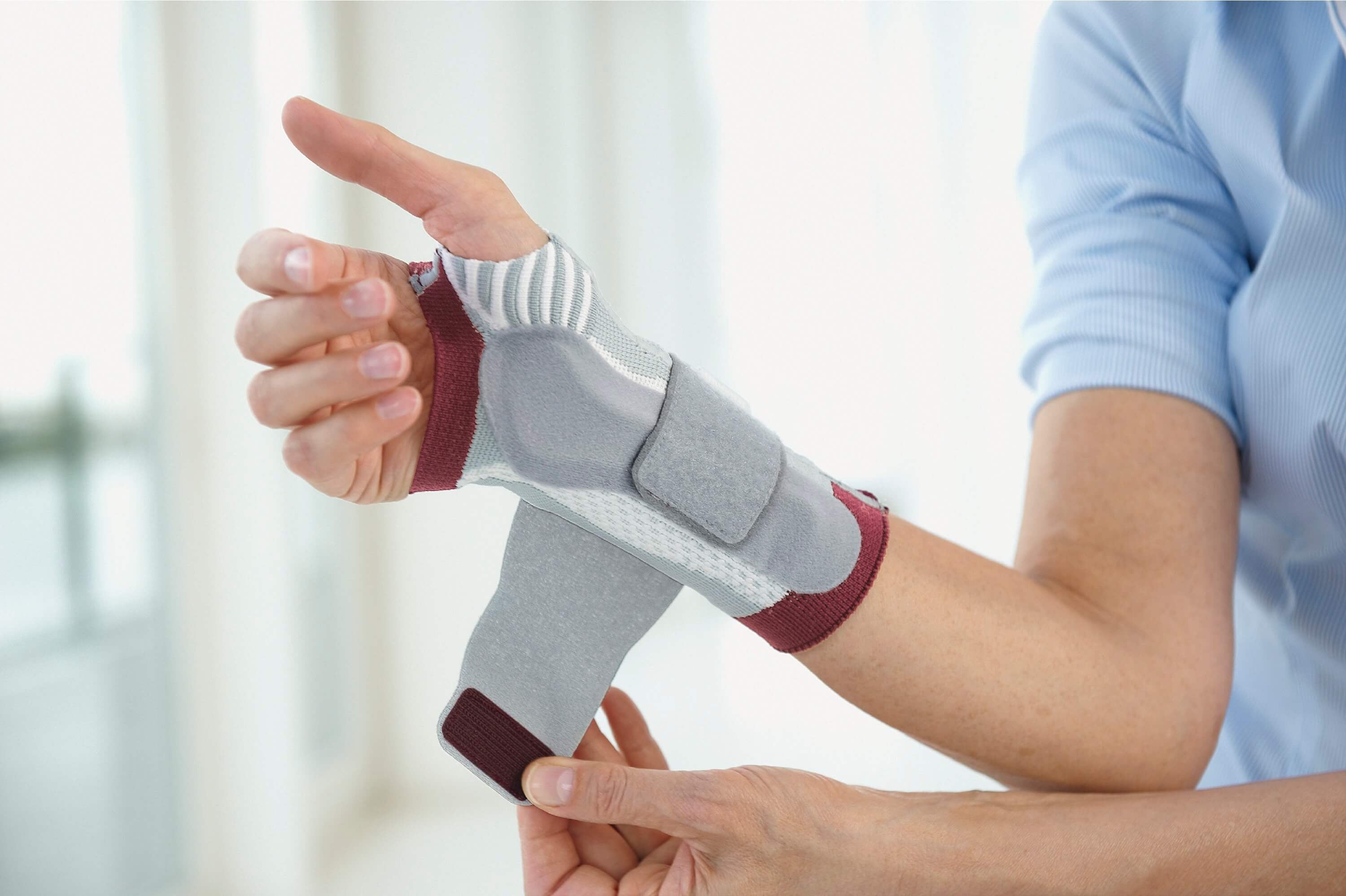 Actimove ManuMotion Suporte Premium para Punho Direito P BSN