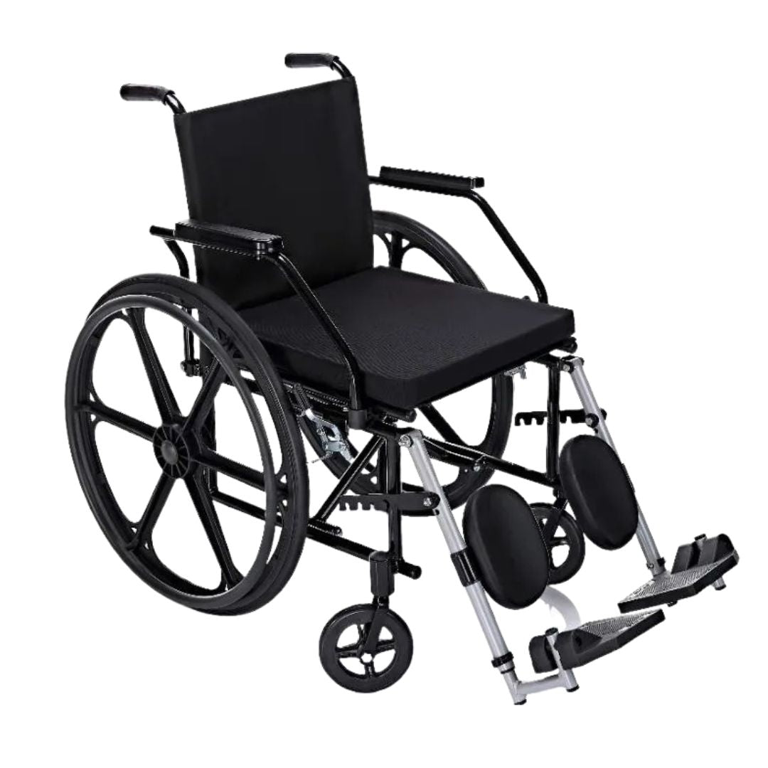 Cadeira de Rodas Pratica 44cm Pneus Maciços e Pés Eleváveis - Prolife