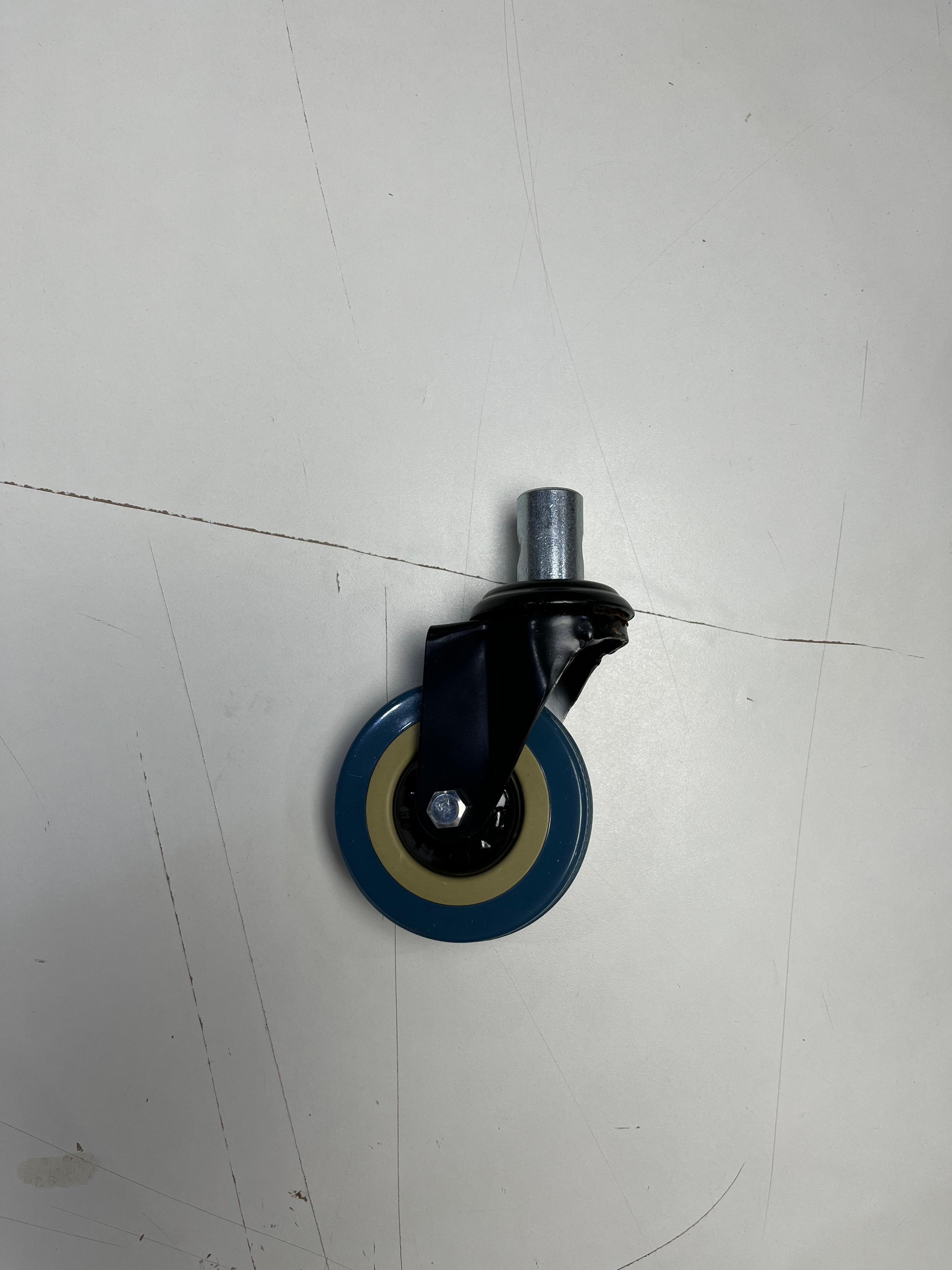 (D30, D60) Roda Azul S/Freio Cadeira de Banho Dellamed